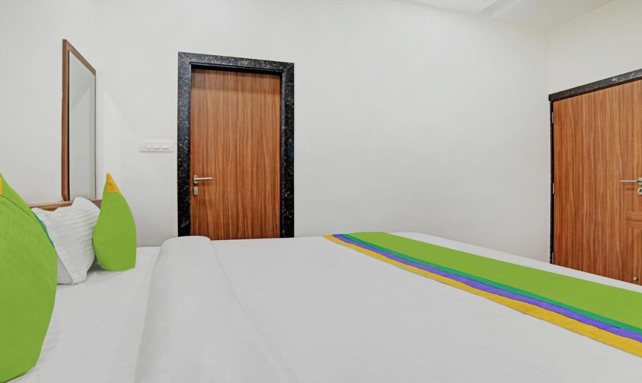 Hotel Treebo Shivaay Indaur Exteriér fotografie